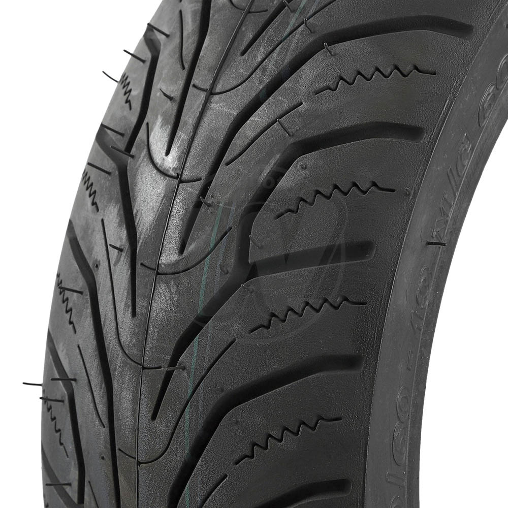 0QG6301_ae3166 two.jpg